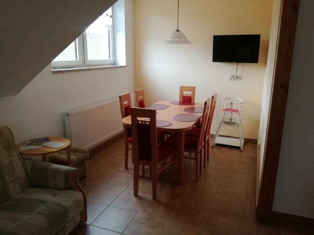 Apartman U Kovaru Kasperske Hory Εξωτερικό φωτογραφία